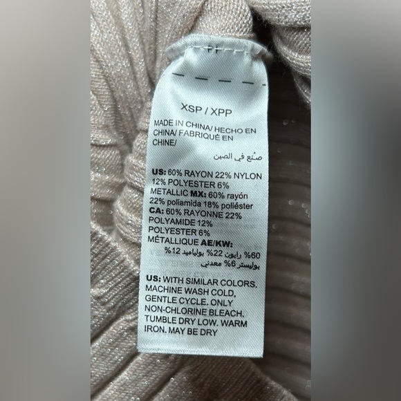 WHBM Ribbed V-Neck Pullover Sweater- Champagne Metallic Gold/ Size XS Pe… - Picture 4 of 4